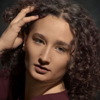 Sarah Nguyen, Chargée d'admission
